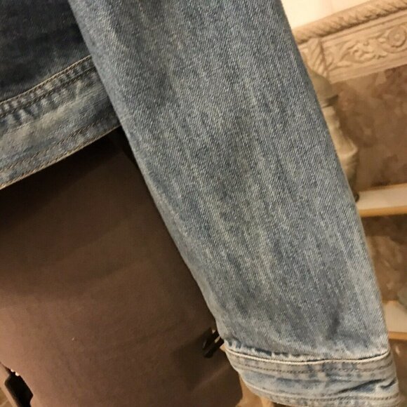 *CHETTA B. Denim Jacket. Size XL. Faded Finish. Bust 40". Pockets. B11 - Picture 4 of 8